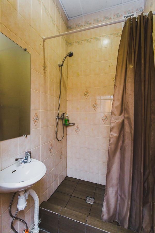Hostel Bed&Bread Dnipro Bagian luar foto