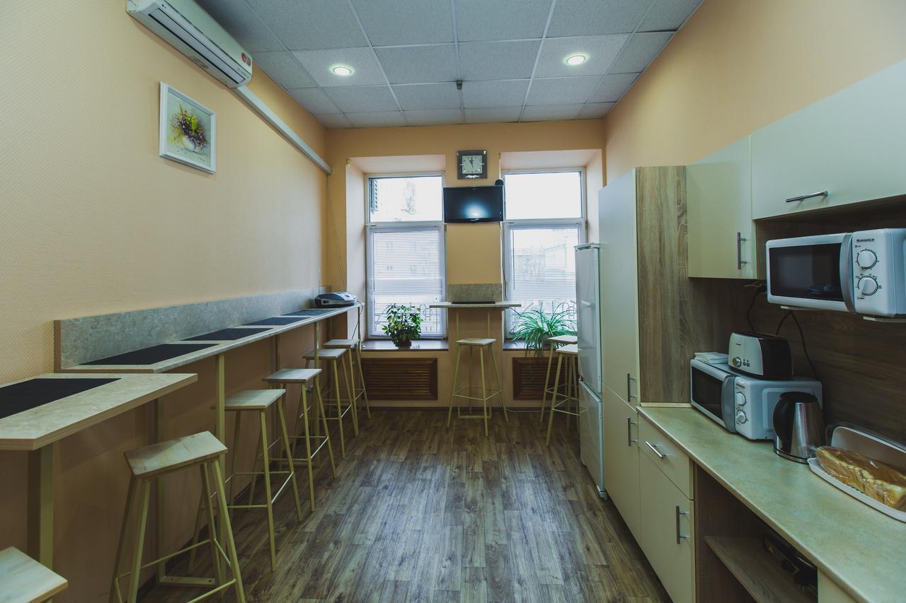 Hostel Bed&Bread Dnipro Bagian luar foto
